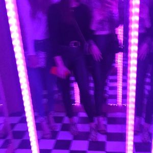 Meet your Posher, Alexandra